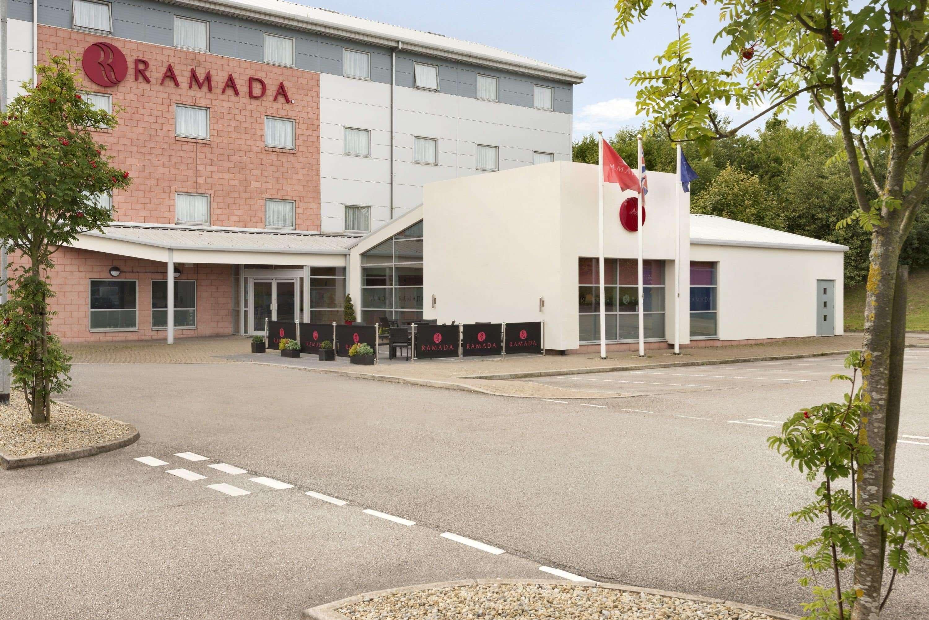 מלון Ramada ווייקפילד מראה חיצוני תמונה